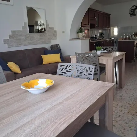 Casa Rosa Degli Abruzzo 3* Musellaro