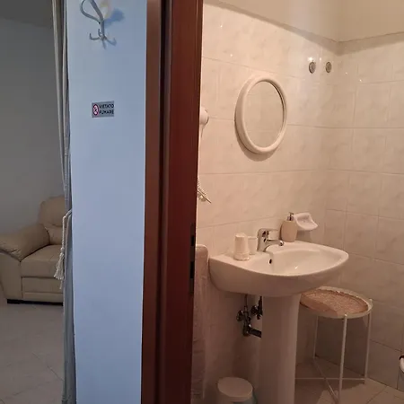 Casa Rosa Degli Abruzzo Bed & Breakfast 3*